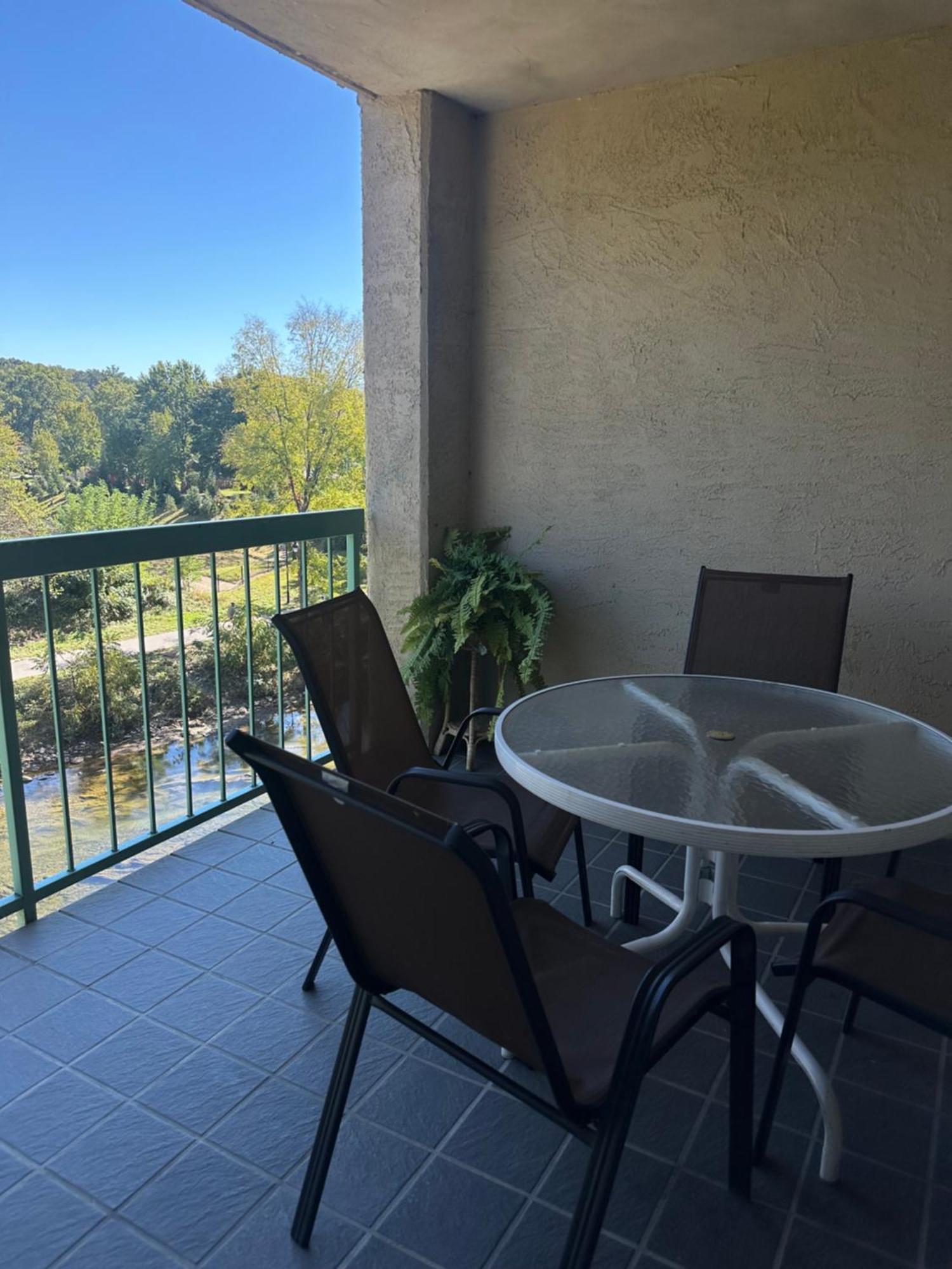 River Place Condos #409 1Bd, 2Bath Pigeon Forge Kültér fotó